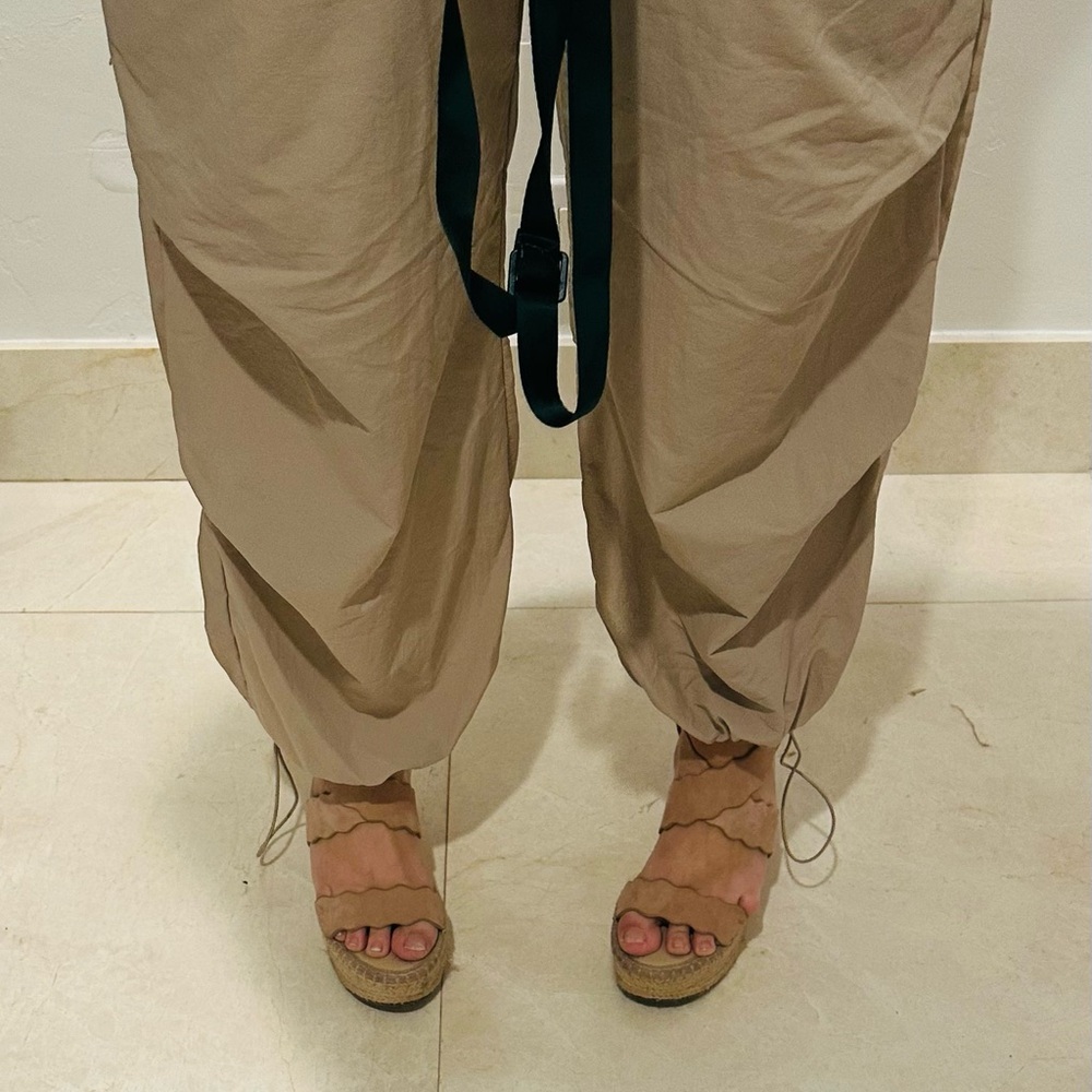 Zara Women's Beige Parachute Pants large - Picture 3 of 6
